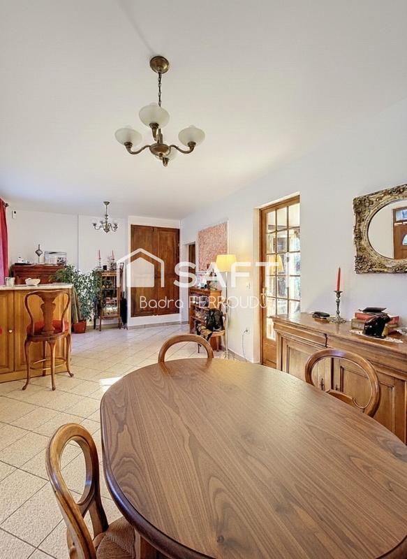 Maison - 121 m² - 6 pièces