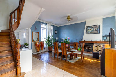 Maison - 150 m² - 7 pièces