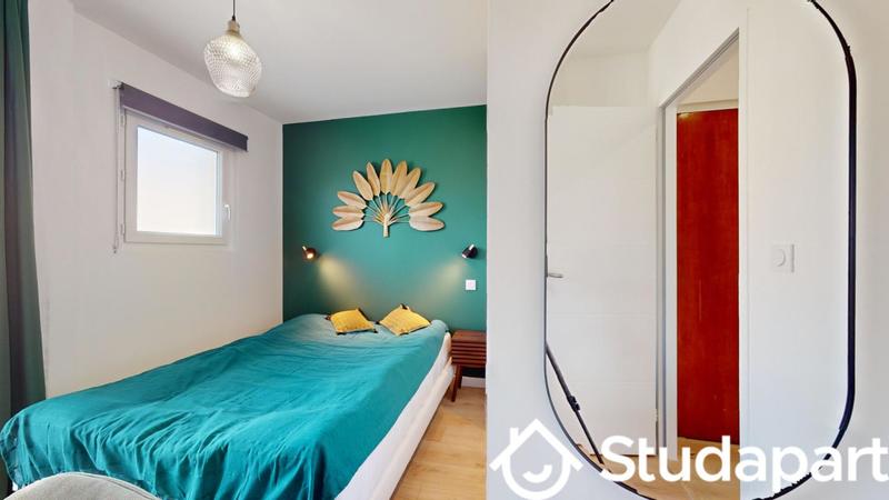 Chambre - 11 m² - 1 pièce