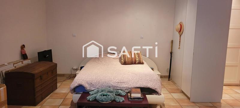 Maison - 180 m² - 5 pièces