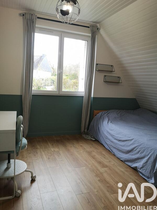 Maison - 179 m² - 9 pièces