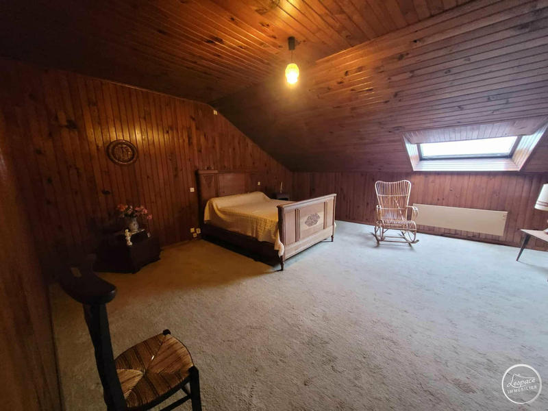 Maison ancienne - 195 m² - 8 pièces