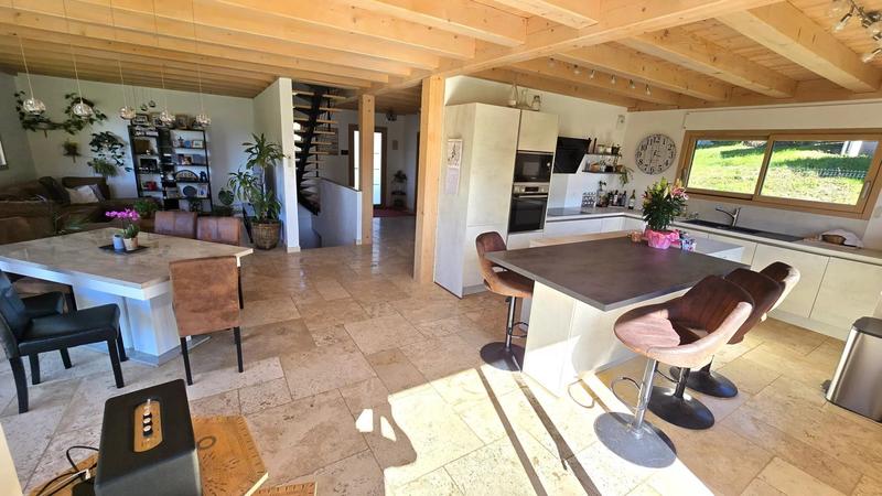 Châlet - 156 m² - 6 pièces