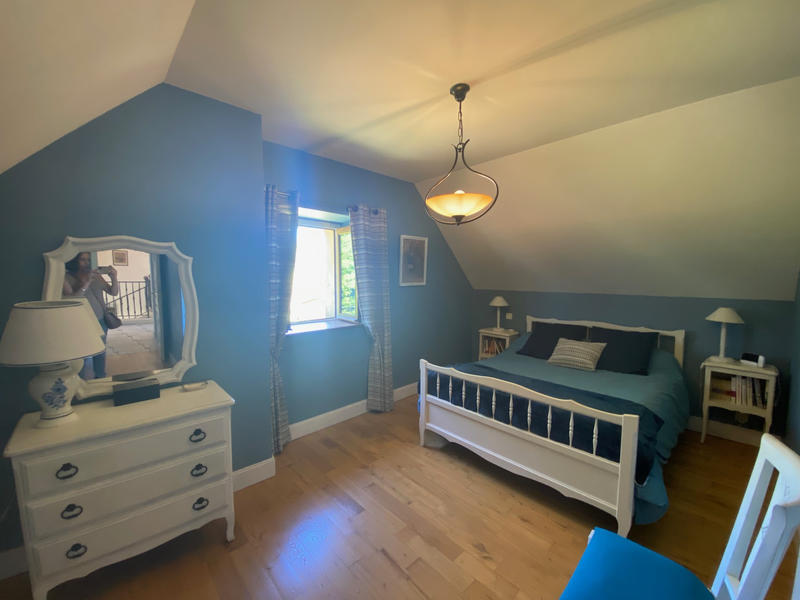 Maison - 216 m² - 7 pièces