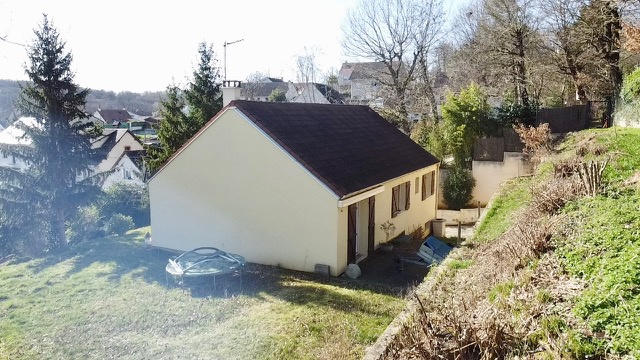 Maison - 82 m² - 5 pièces