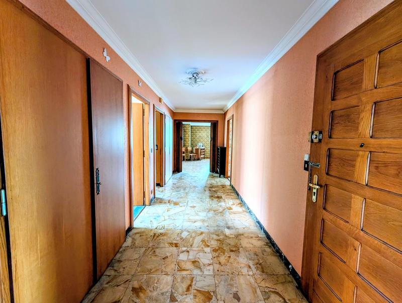 Appartement - 136 m² - 5 pièces