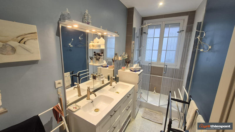 Appartement - 84 m² - 5 pièces