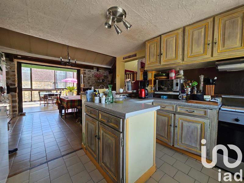 Maison de village - 360 m² - 8 pièces