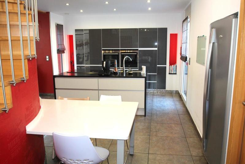 Villa - 184 m² - 6 pièces