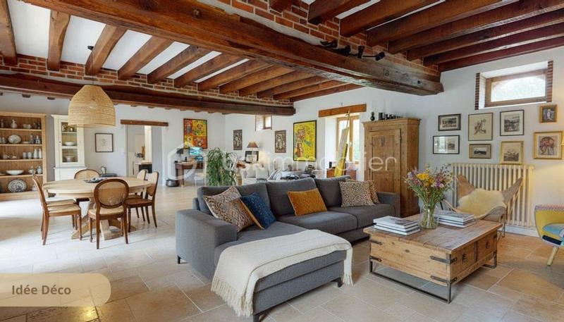 Maison ancienne - 246 m² - 8 pièces