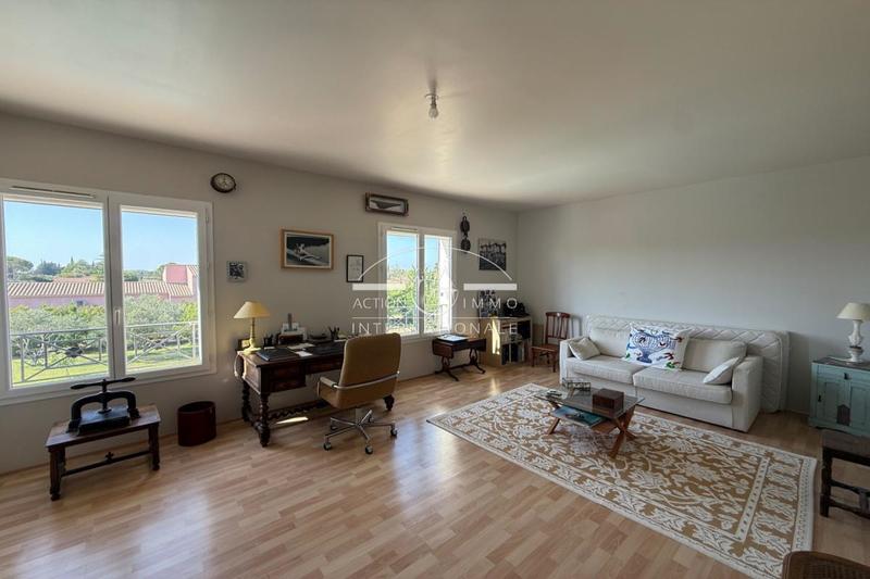 Villa - 208 m² - 4 pièces