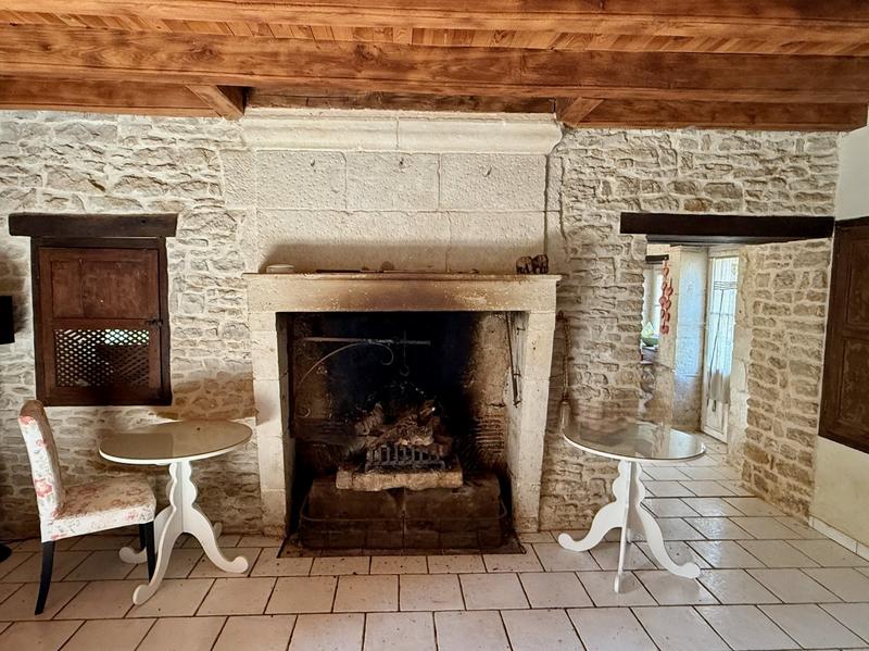 Maison - 300 m² - 10 pièces