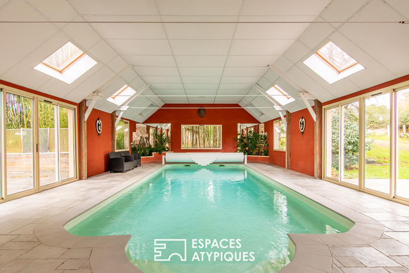 Maison - 530 m² - 12 pièces