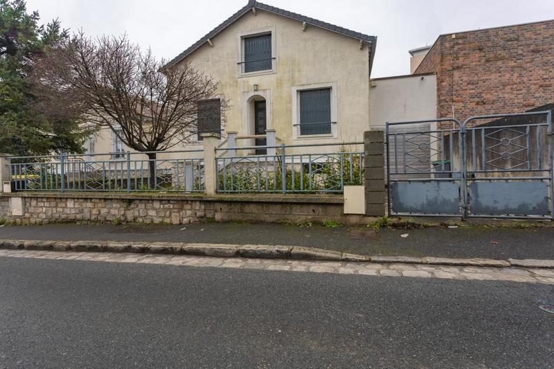 Maison - 120 m² - 2 pièces