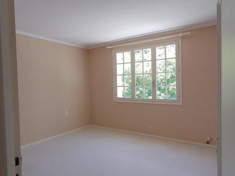 Maison - 247 m² - 9 pièces