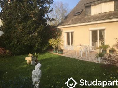 Chambre - 15 m² - 1 pièce