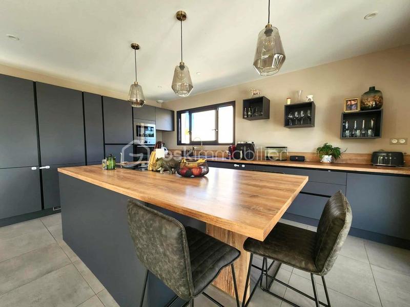 Villa - 134 m² - 4 pièces