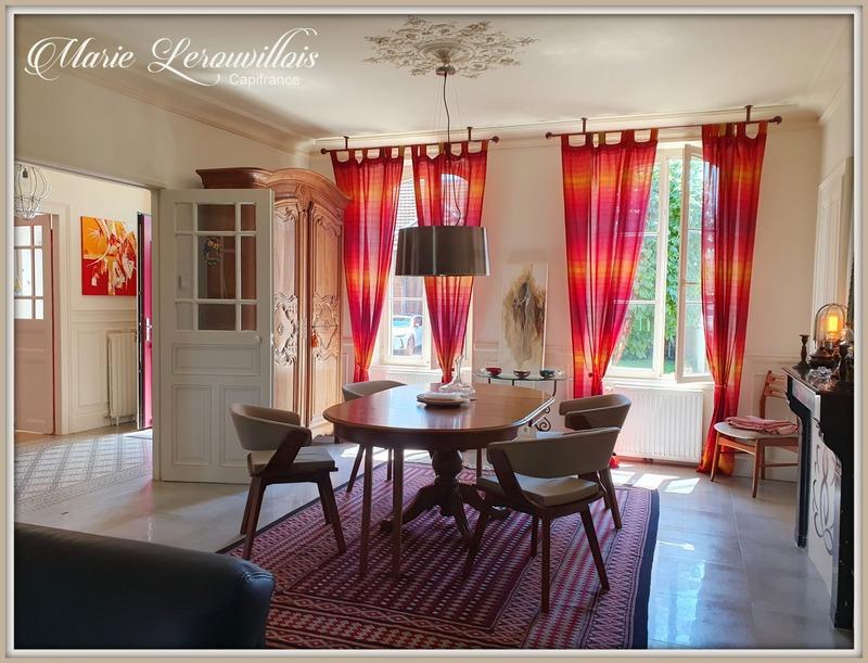 Maison - 402 m² - 12 pièces