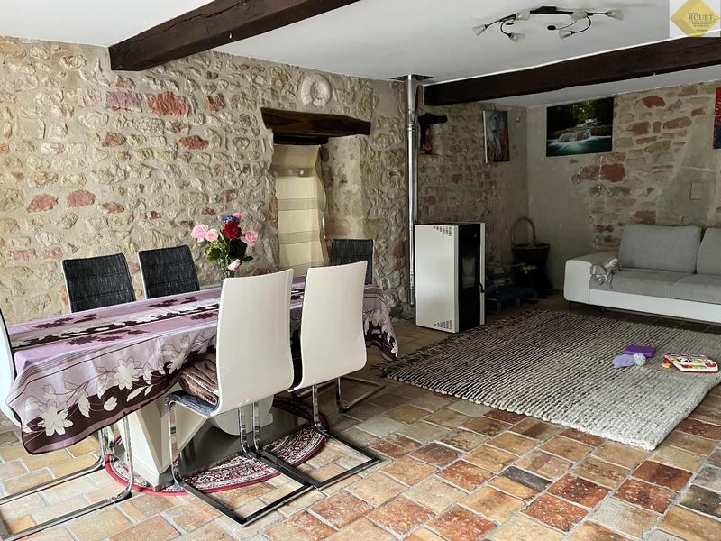 Maison - 213 m² - 6 pièces