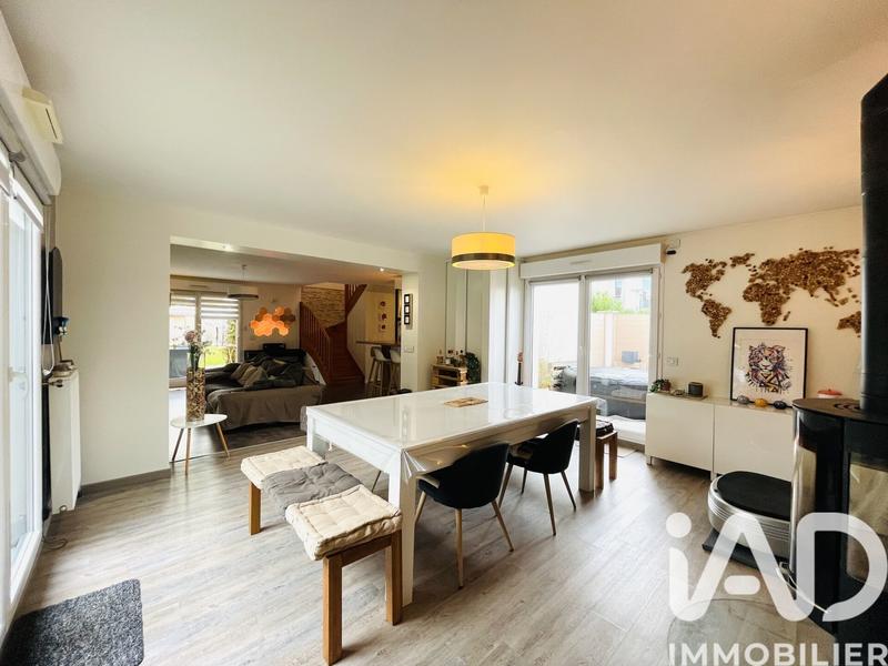Maison - 141 m² - 7 pièces