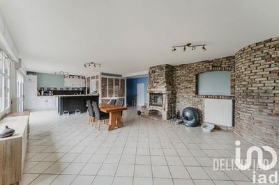 Maison - 298 m² - 8 pièces
