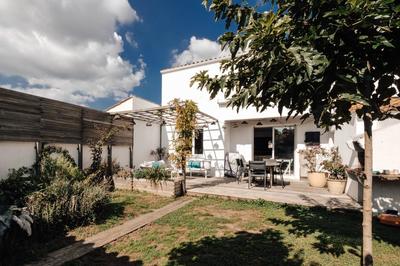 Maison - 160 m² - 8 pièces