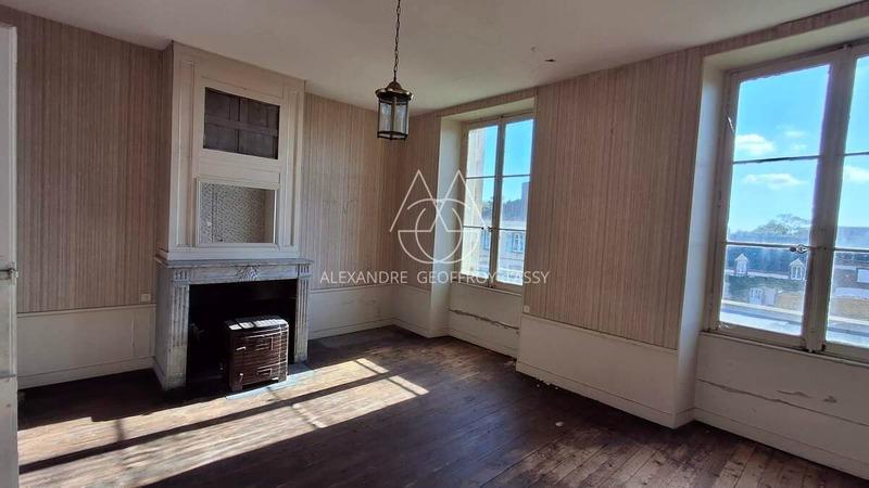 Château - 2 500 m² - 30 pièces