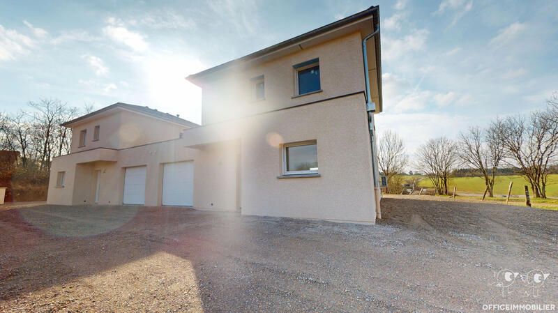 Maison - 103 m² - 5 pièces