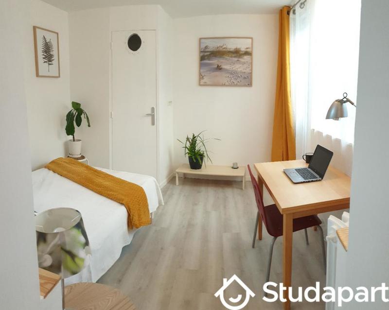 Chambre - 14 m² - 1 pièce