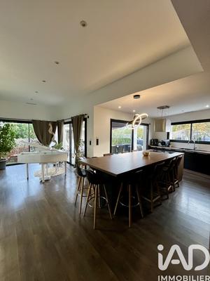 Maison - 152 m² - 5 pièces