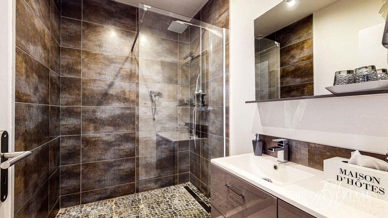 Demeure - 500 m² - 15 pièces