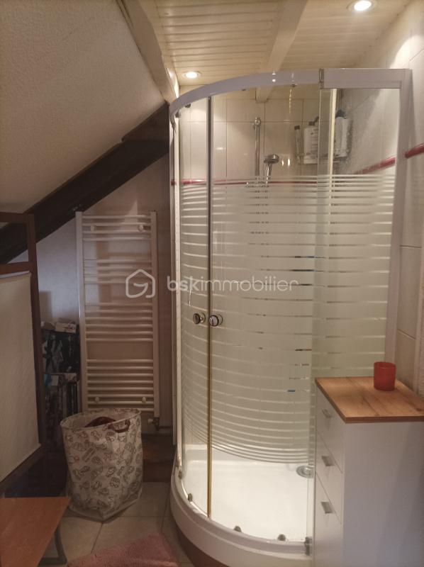 Maison - 222 m² - 9 pièces