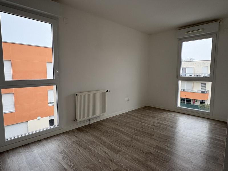 Appartement - 80 m² - 5 pièces