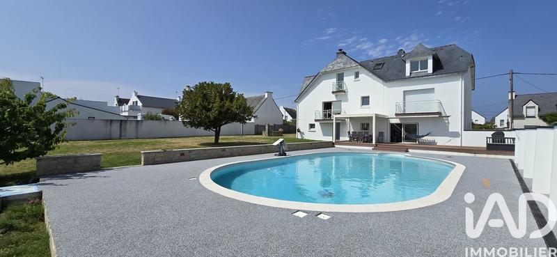 Maison - 216 m² - 7 pièces