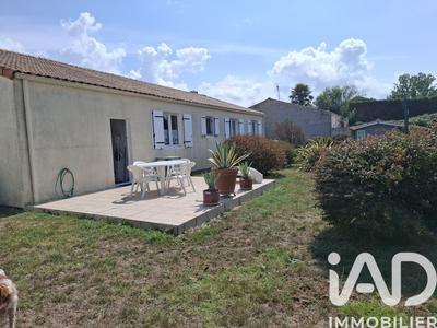 Maison - 95 m² - 4 pièces