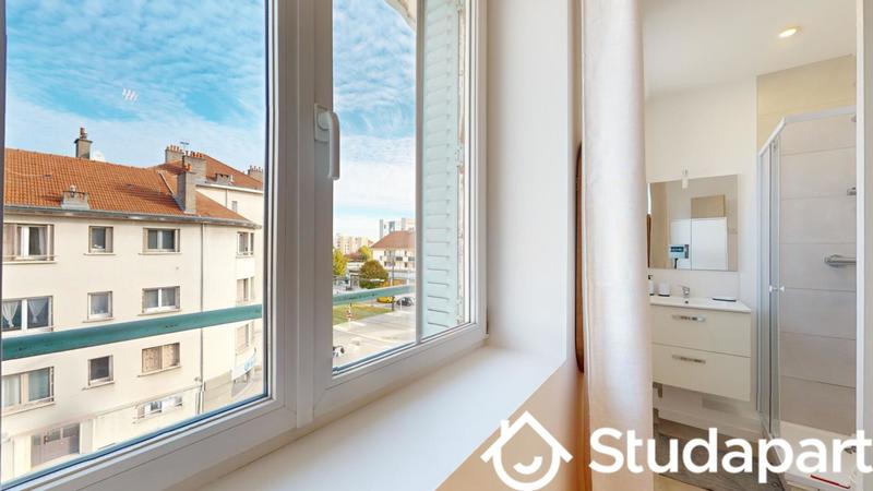 Chambre - 12 m² - 1 pièce