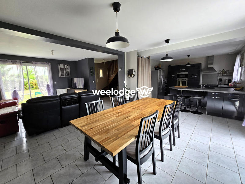 Maison - 127 m² - 6 pièces