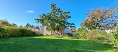 Maison - 137 m² - 6 pièces