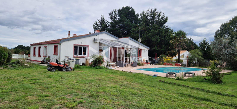 Maison - 226 m² - 7 pièces