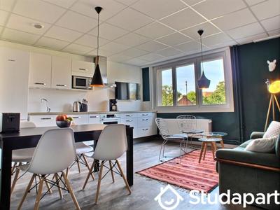 Chambre - 15 m² - 1 pièce