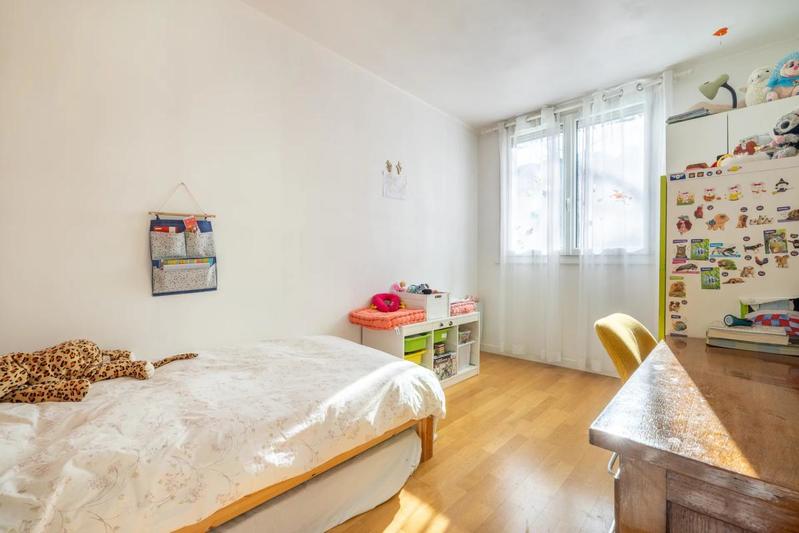 Appartement - 84 m² - 4 pièces