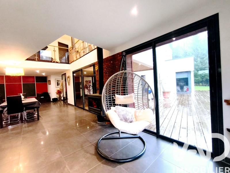 Maison de maîtres - 346 m² - 12 pièces