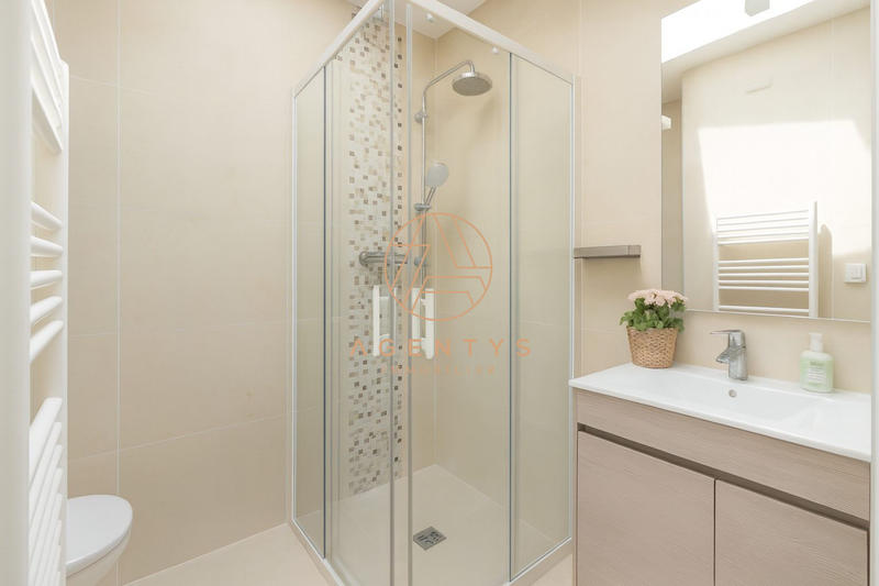 Appartement - 91 m² - 4 pièces