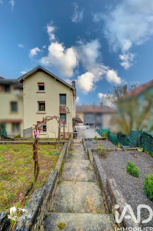 Maison - 110 m² - 5 pièces