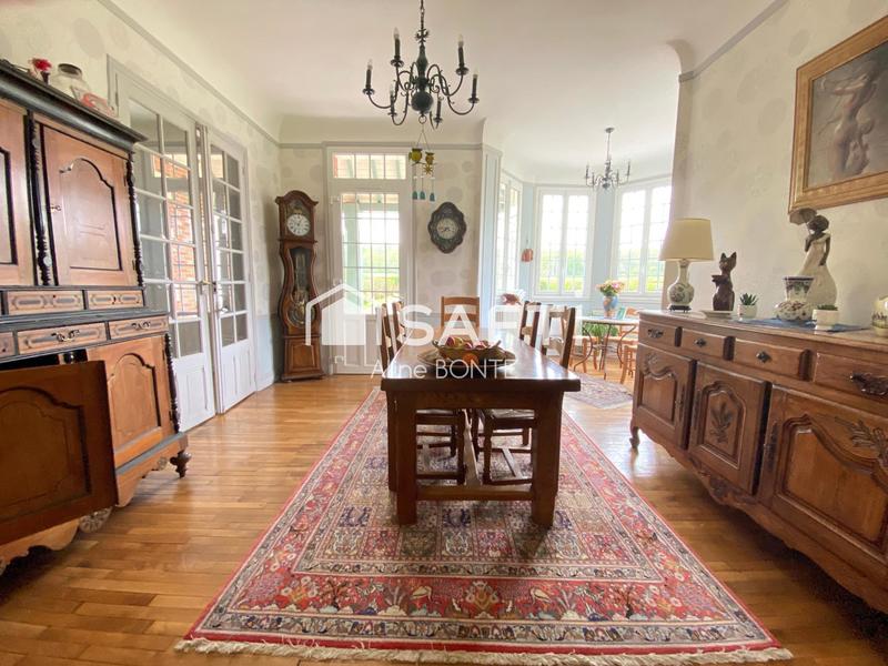 Propriété - 488 m² - 9 pièces