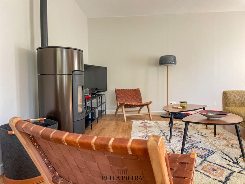 Maison - 271 m² - 9 pièces