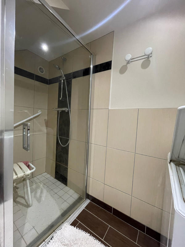 Maison - 208 m² - 8 pièces