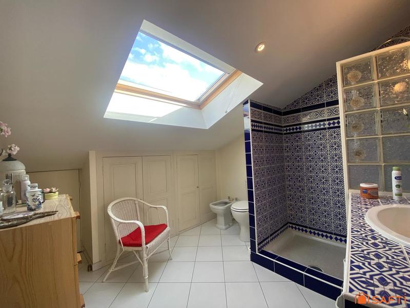 Maison - 170 m² - 6 pièces