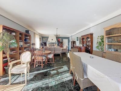 Appartement - 127 m² - 4 pièces