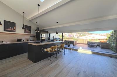 Appartement - 185 m² - 4 pièces